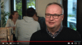 "Nachschauen lohnt sich" - Video-Clip zur Darmkrebsvorsorge mit Oliver Welke und André Schürrle